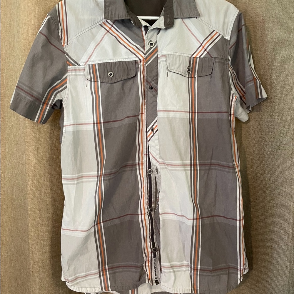 Men’s short sleeve button down shirt
